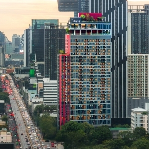 THE BASE Urban Rama 9-Rama 9區中心地帶連結1 分鐘即可到達未來橘色線 MRT捷運站 2 分鐘即可到達 Central