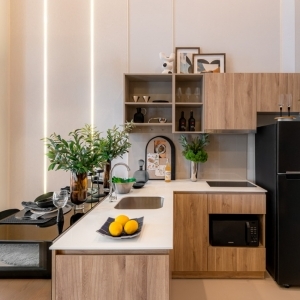 THE BASE Urban Rama 9-Rama 9區中心地帶連結1 分鐘即可到達未來橘色線 MRT捷運站 2 分鐘即可到達 Central